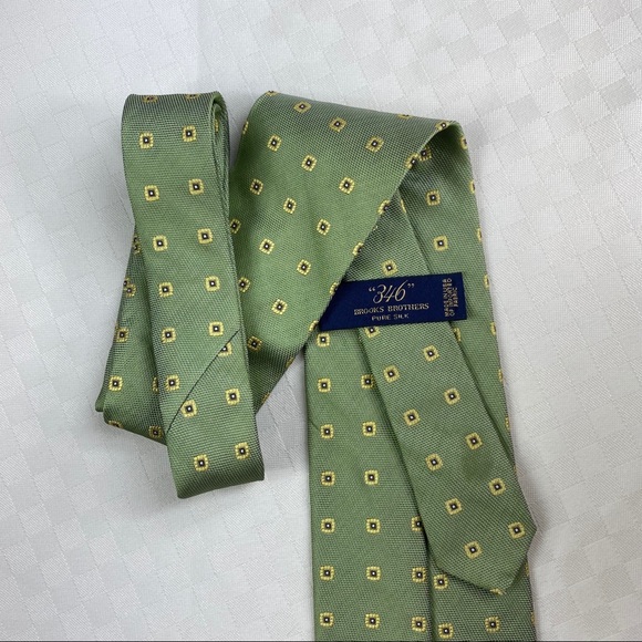 Brooks Brothers "346" 100% Silk Tie - Picture 2 of 2